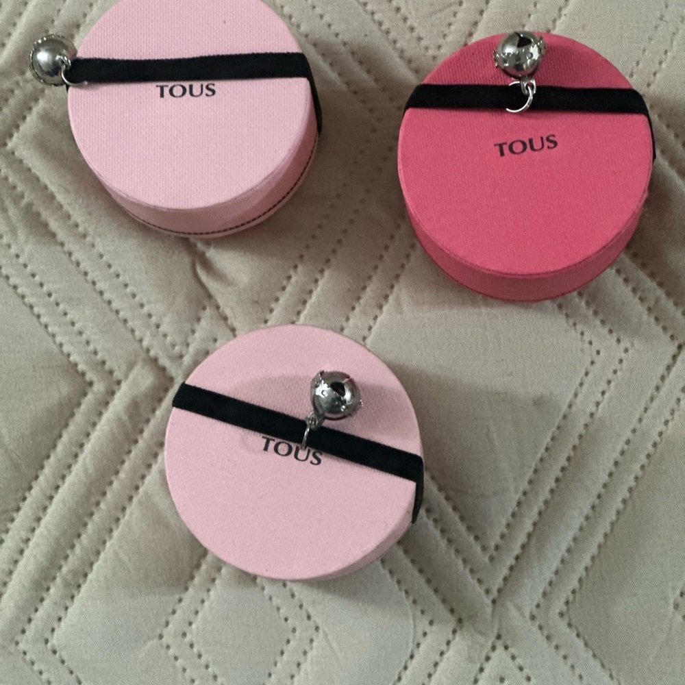 Tous Pink and Black Round Boxes